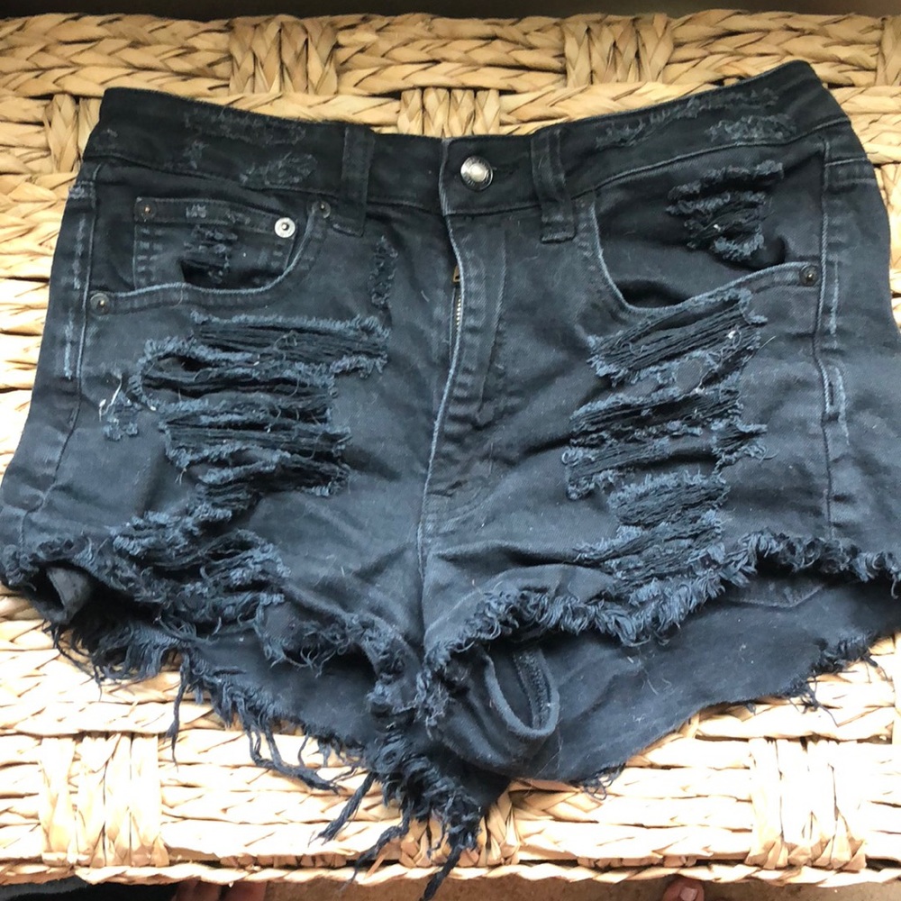Distressed high waited shorts